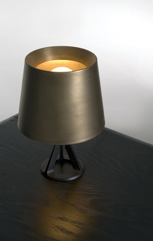 俠骨柔腸 英國燈具設計（圖）