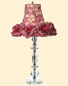 鮮花裝點(diǎn)臺燈 香薰美好生活（圖）
