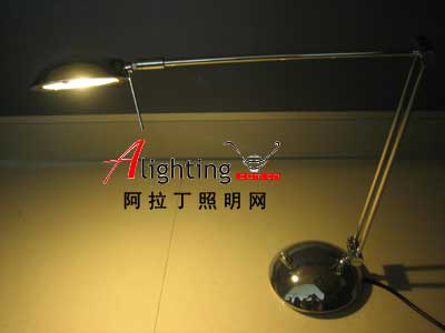 精品賞析 現(xiàn)代感臺(tái)燈設(shè)計(jì)(組圖)