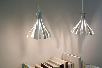 奇妙設(shè)計(jì) 花瓣型環(huán)保燈具（圖）