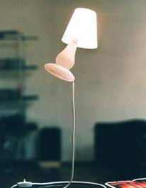 可以漂浮在空中的超酷臺燈（圖）