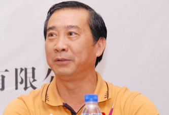 古鎮(zhèn)黨委書記吳潤(rùn)富：造世界燈都